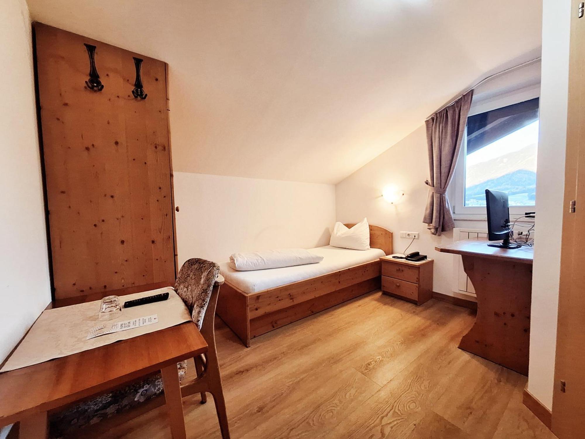 Hotel Poernbacher Olang Екстер'єр фото