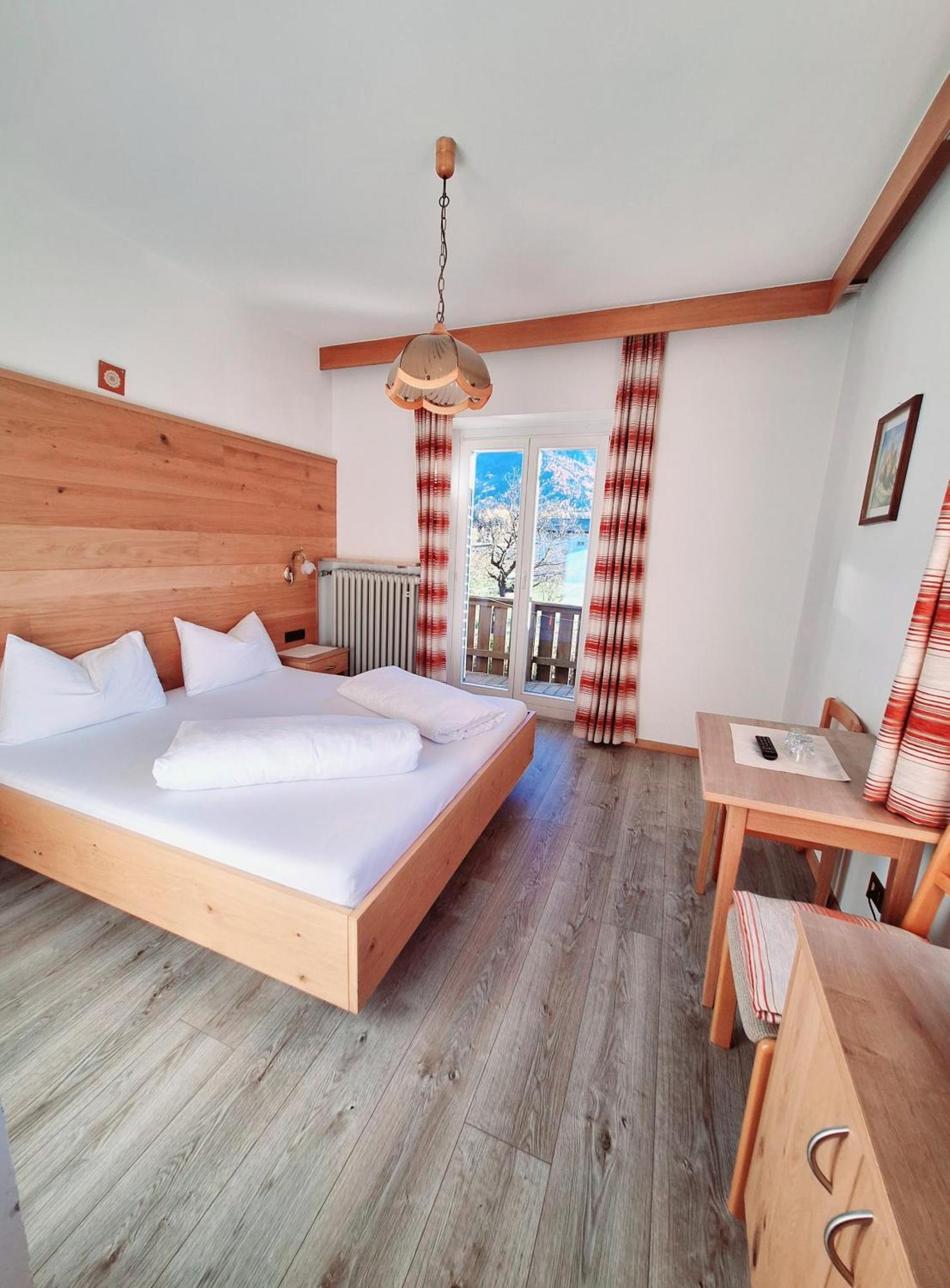 Hotel Poernbacher Olang Екстер'єр фото